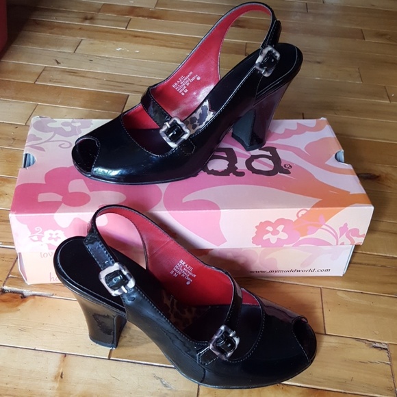 patent leather leopard heels